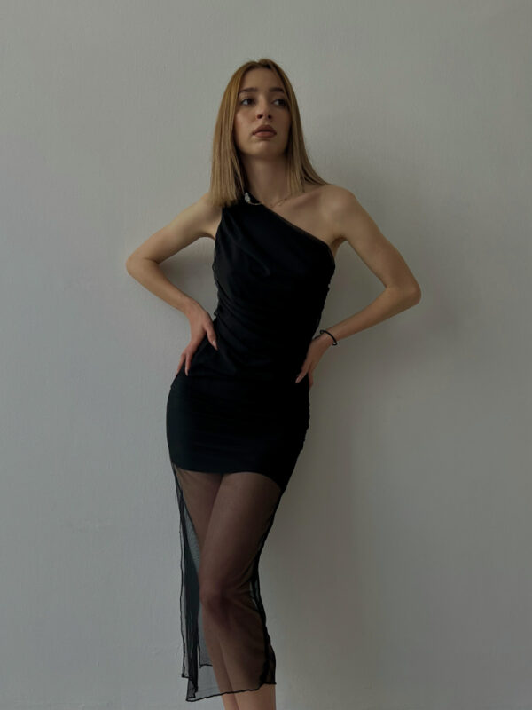 ASYMMETRIC BLACK DRESS