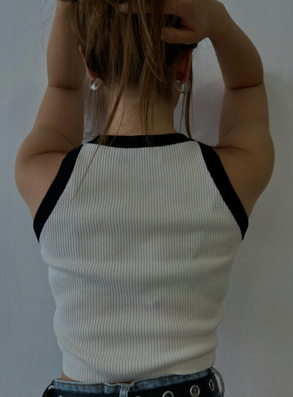 MOMENT WHITE TOP